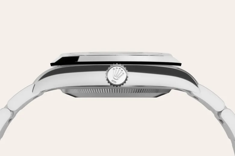 rolex M124270-0001   - Smooth Bezel