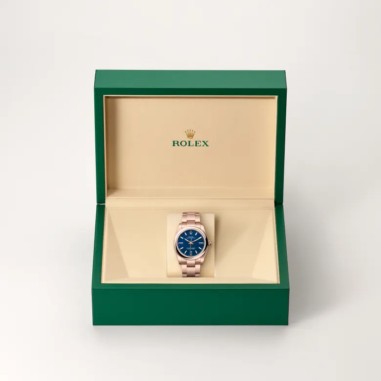 rolex M124205-0002   - Blue stone dial