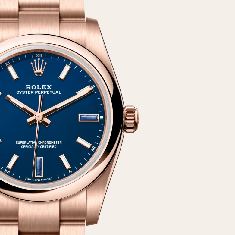 rolex M124205-0002   - Blue stone dial