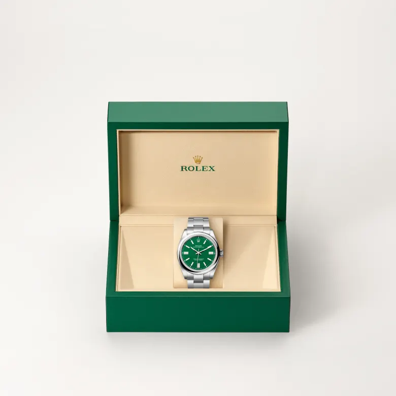 rolex M134300-0004   - Green Dial